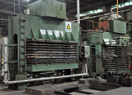 Fancy Wood Veneer Santos Rosewood Man-Made Veneer Sheet 2050-3200mm Cho nhạc cụ Trung Quốc Factory