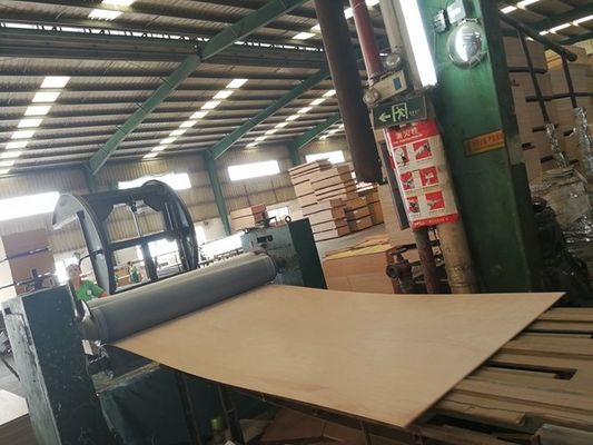 Fancy Wood Veneer Santos Rosewood Man-Made Veneer Sheet 2050-3200mm Cho nhạc cụ Trung Quốc Factory