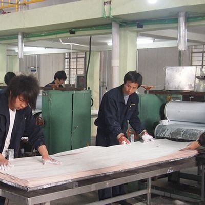 Thiết kế gỗ veneer Padouk thẳng hạt lát cắt kỹ thuật Độ dày 0,5mm cho mặt tủ