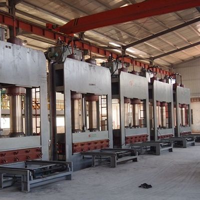 Thiết kế mới của Veneer Gỗ Tái tạo Hình Đuôi Phượng Hoàng Obs-L8281n/858n Màu Đỏ Dùng Trang Trí Khách Sạn 0.45mm