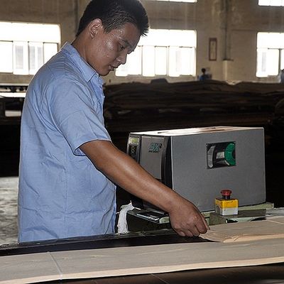 Ván ép gỗ tự nhiên bằng gỗ gụ tự nhiên 0,5mm Đáy quần đặc biệt để trang trí khách sạn