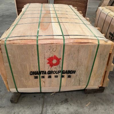 2440 * 1220 Toàn bộ Gabon Okume gỗ veneer 0.2mm - 0.4mm Cho Fancy Panel Factory